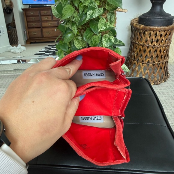 Steve Madden Red Suede Stiletto Ankle Boots - Picture 11 of 11